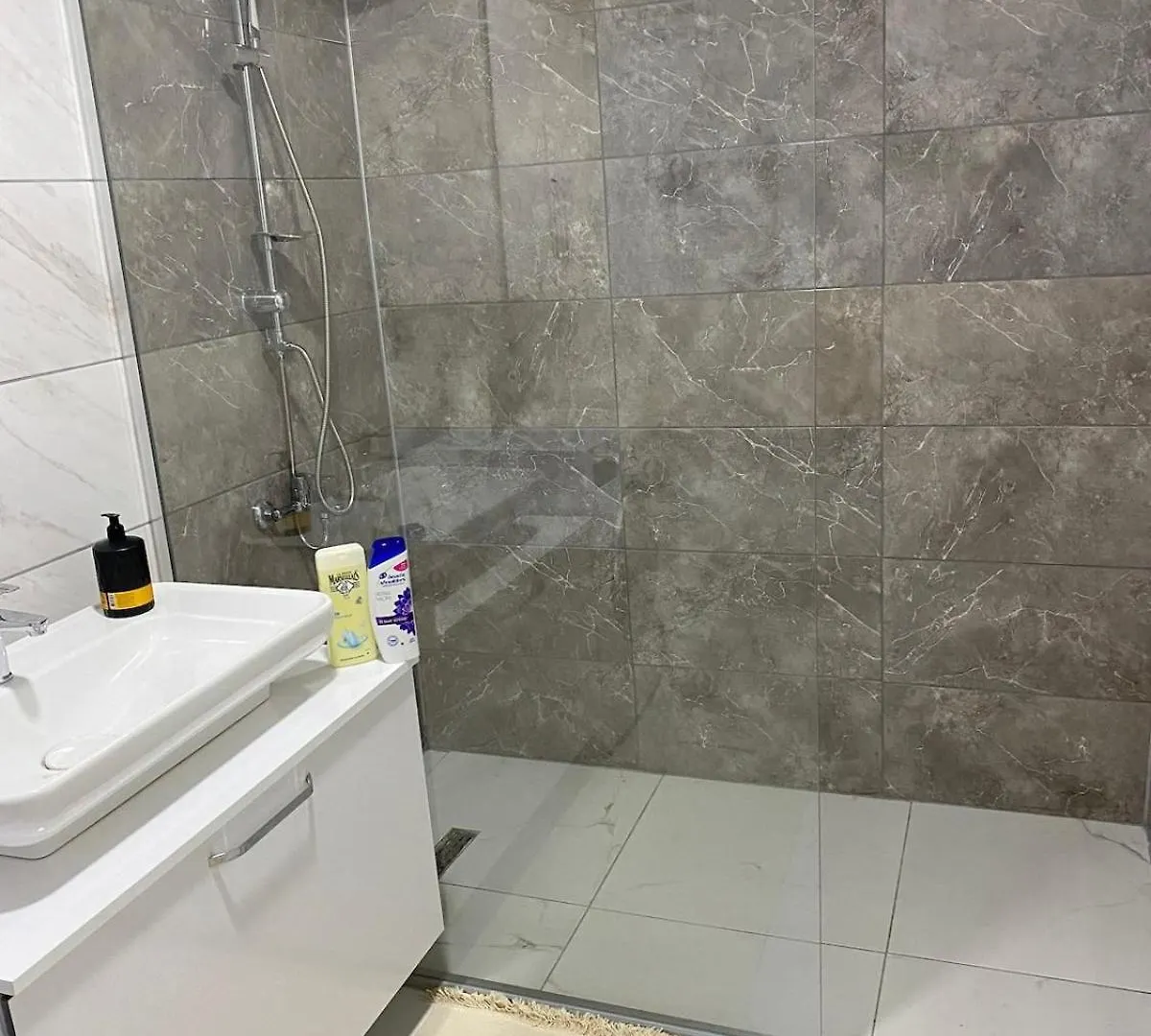 1006 Central 135 Sqm Close To Consulates Ankara Turkey